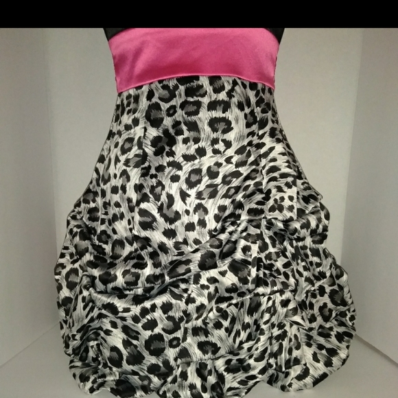 Ruby Rox strapless dress - Picture 4 of 7